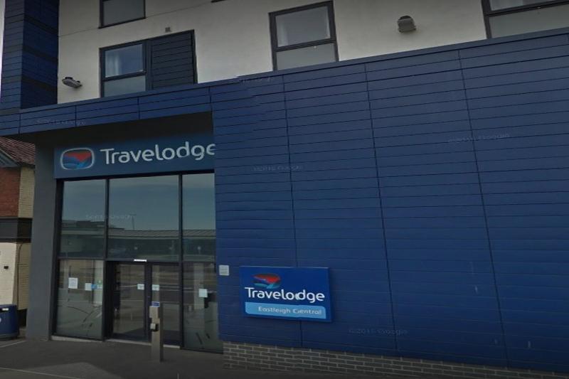 Travelodge Eastleigh Central Экстерьер фото